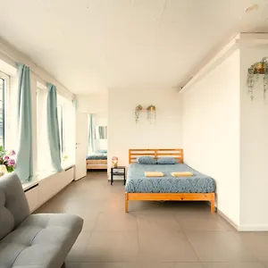 Apartment Aspen In The Center Of, Antwerp