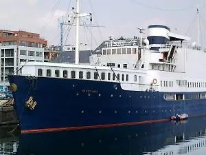 Floatel Diamond Princess ホテル