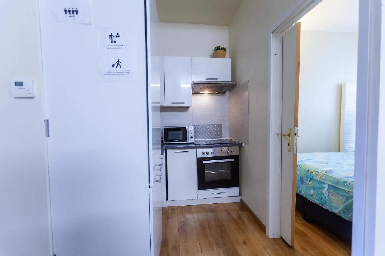 Atw Apartments 안트베르펜 벨기에
